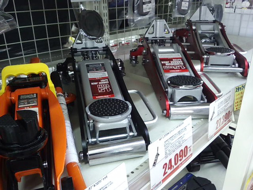 四日市店の写真