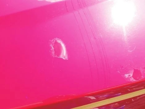 コンパウンドで耐水ペーパー跡を磨いて消す