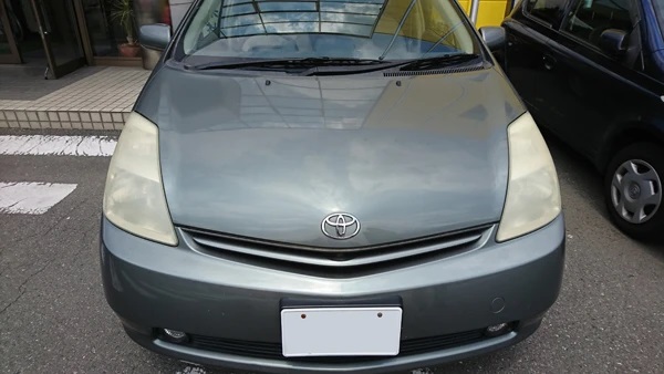 車のヘッドライトのくすみ取り