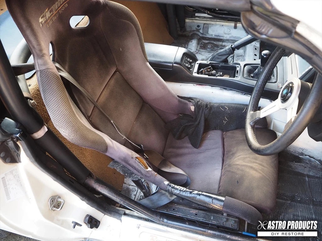 車内