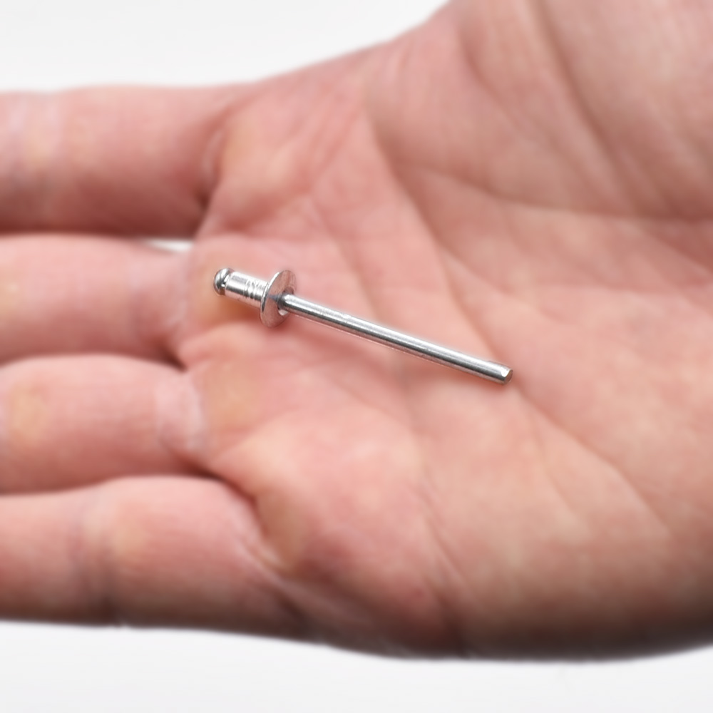 AP ブラインドリベット φ3.2mm (25本入) AP ブラインドリベット φ3.2mm (25本入)
